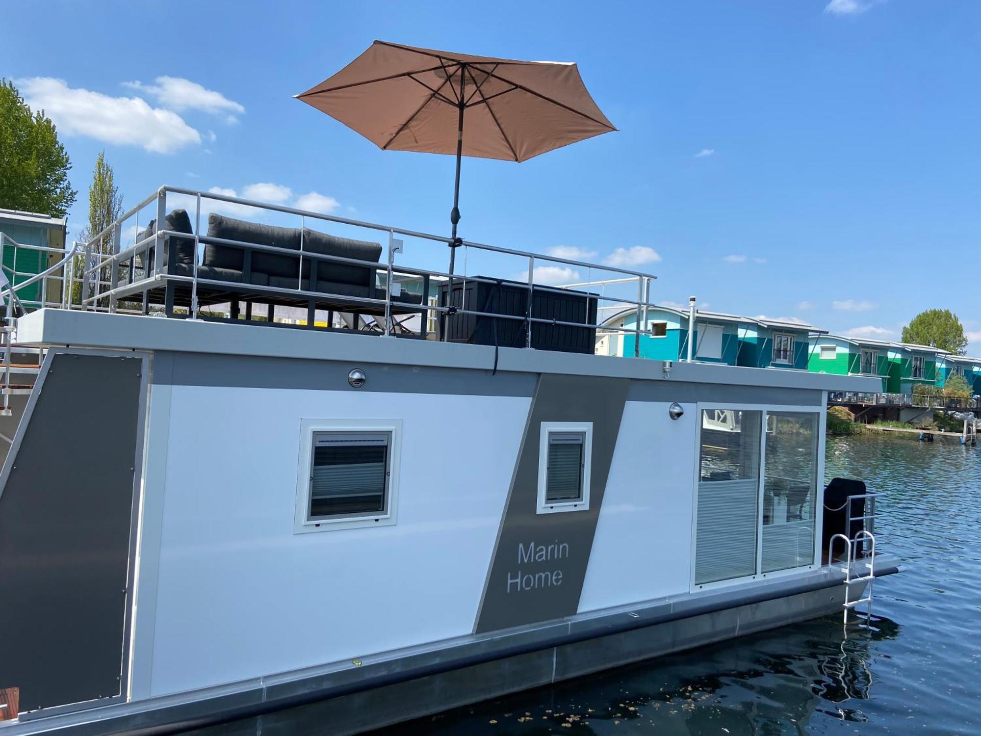 Hausboot Claudia Botel